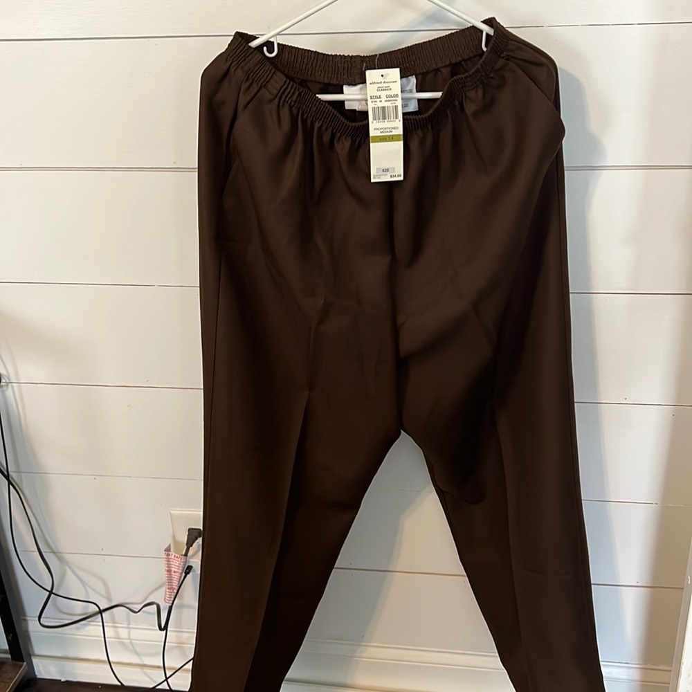 Alfred Dunner pants size 14 medium